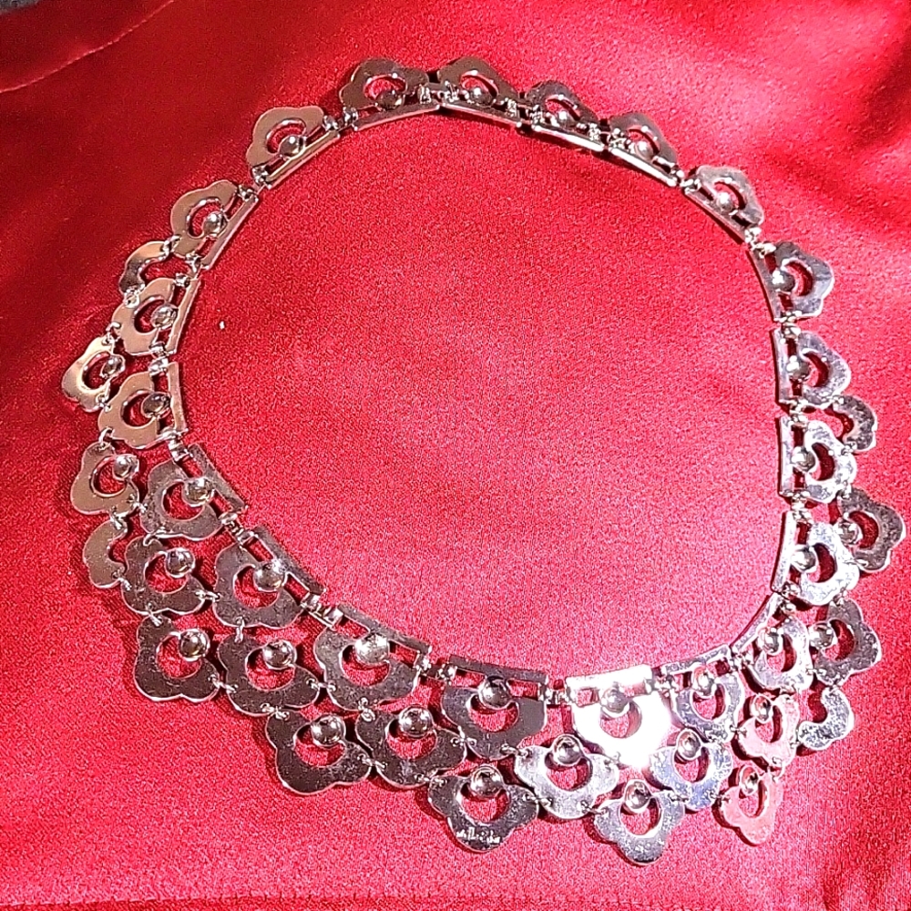 Stella and dot necklace